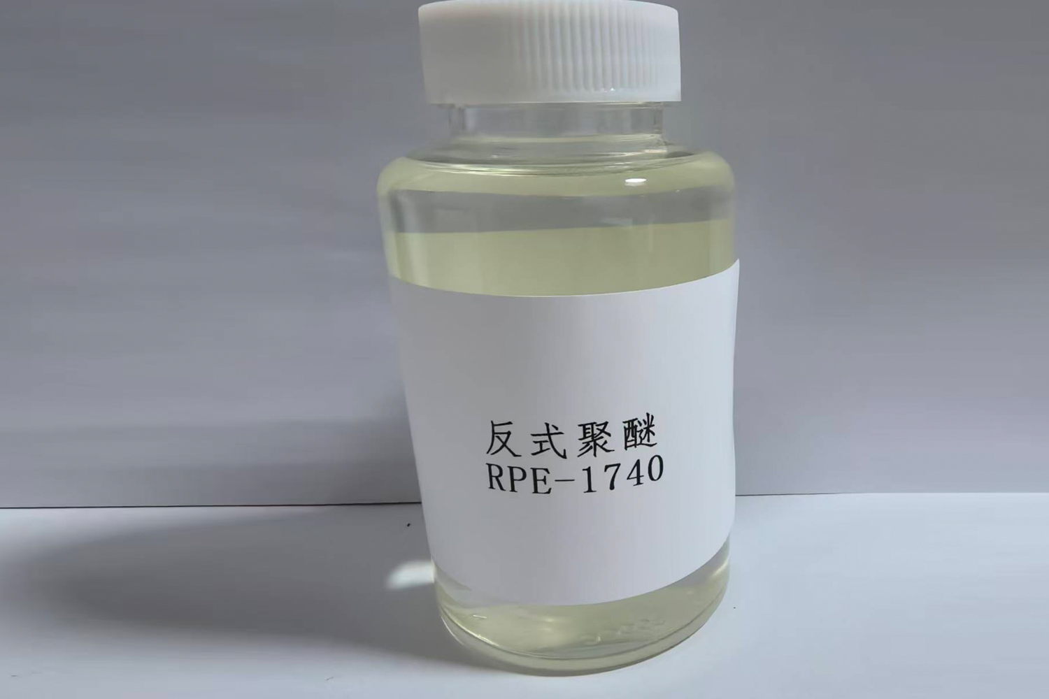 聚醚1720和聚醚1740有哪些區(qū)別：性能、應(yīng)用